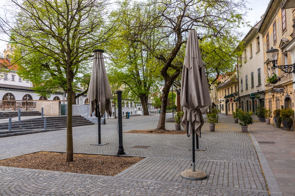 Gostinstvo in turizem na robu preživetja: Brez dela že skoraj 10.000 ljudi, do spomladi še enkrat toliko (foto: Shutterstock)