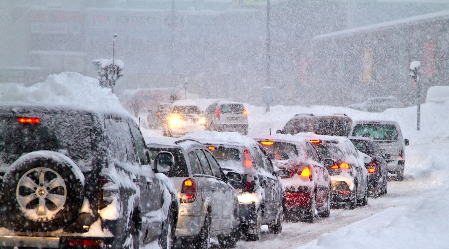 Do četrtka zjutraj lahko zapade več kot 25 centimetrov snega (foto: Shutterstock)