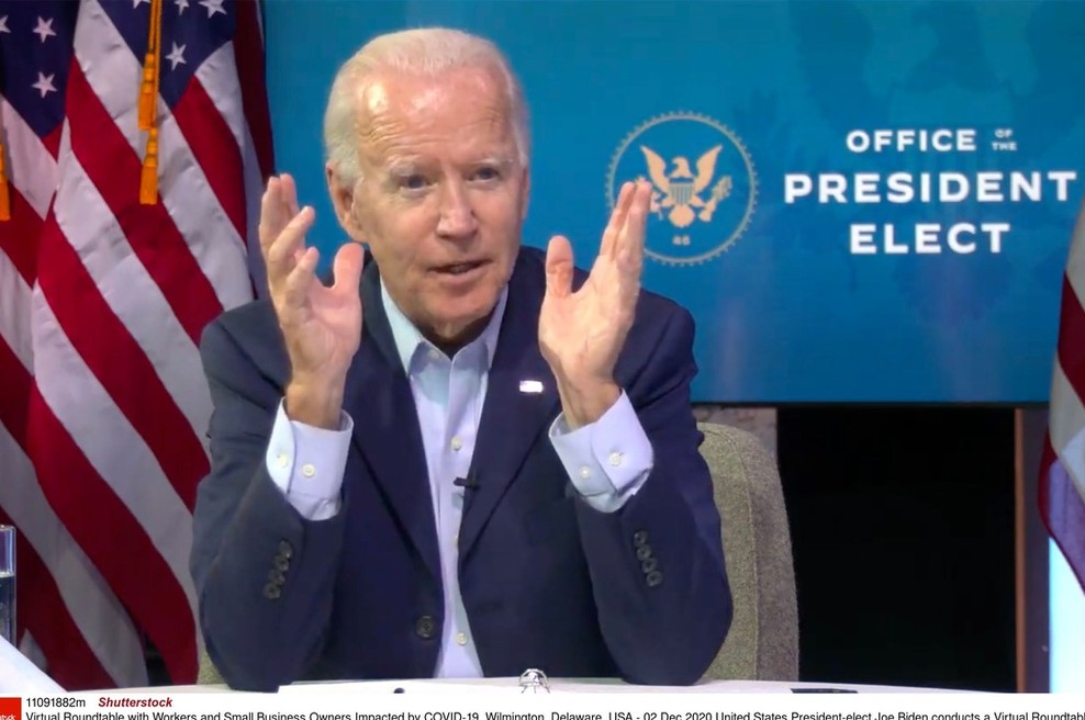 Biden v prvem intervjuju po zmagi napovedal, da bo prosil Američane, naj 100 dni nosijo maske (foto: Profimedia)