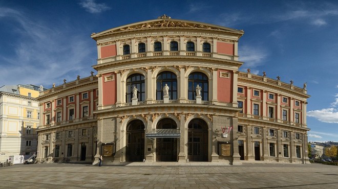 Dunajski filharmoniki bodo zaradi epidemije novoletni koncert izpeljali v prazni dvorani (foto: profimedia)