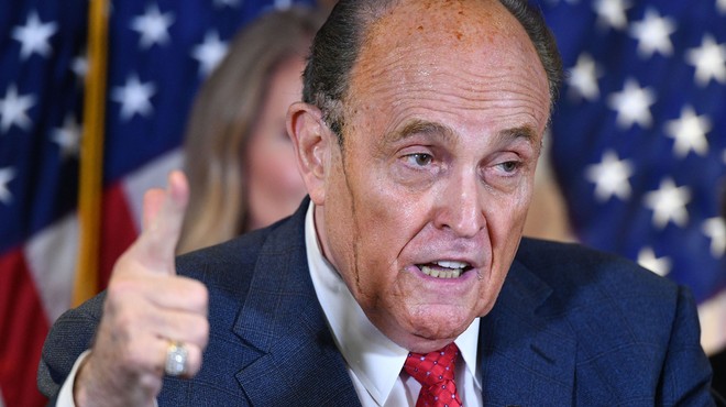Trumpov odvetnik Giuliani pozitiven na koronavirus, v nedeljo so ga prepeljali v bolnišnico (foto: Shutterstock)