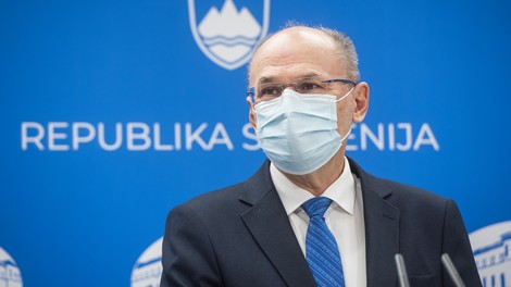 Kacin: S spremembami strategije za cepljenje prioritetna skupina starejši od 50 let