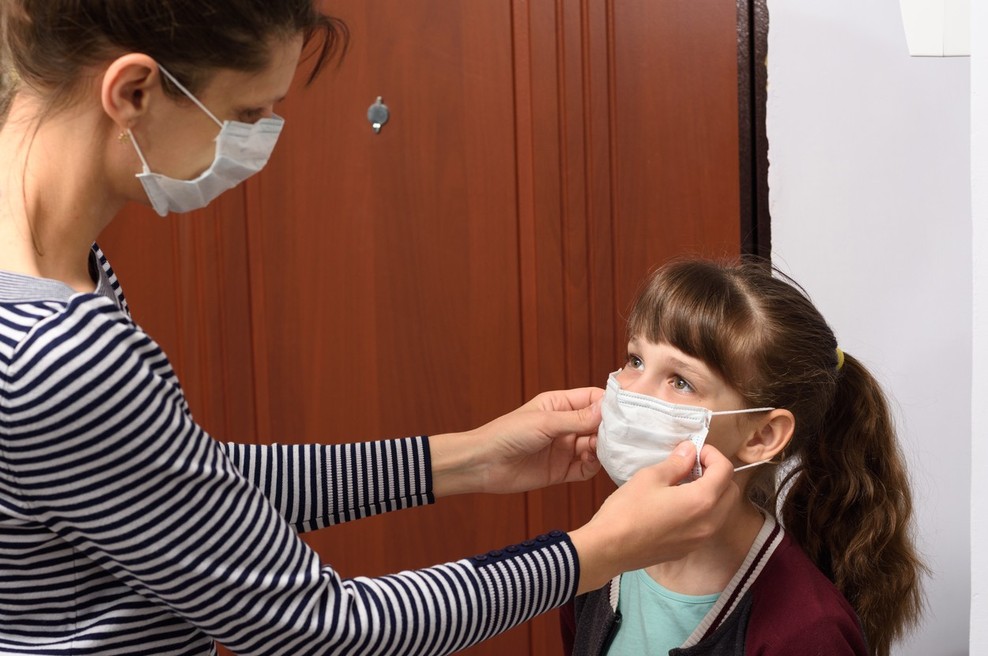 Četrtkova statistika: 6453 testov, 1813 potrjenih okužb in 49 umrlih (foto: profimedia)