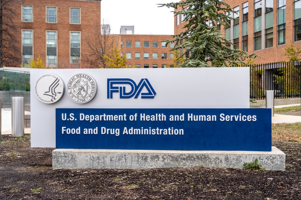 Svetovalni odbor FDA podprl izredno odobritev cepiva Pfizerja in BioNTecha (foto: Shutterstock)