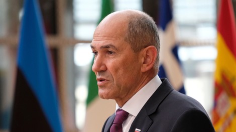 Janša: Industrija ne bo ustavljena, če bo prišlo do kakega sproščanja, bo to omejeno na regije