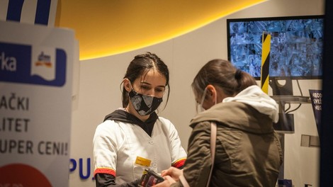 Srbija je prvič po dveh tednih zabeležila manj kot šest tisoč dnevnih okužb