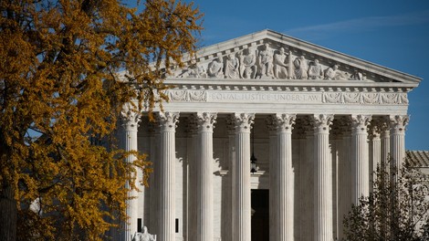 Ameriško vrhovno sodišče zavrnilo tožbo Teksasa, da v štirih državah pripiše zmago Trumpu