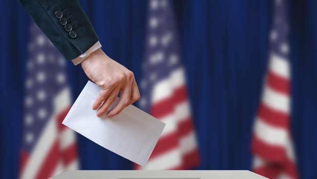 
                            Elektorji zveznih držav bodo danes oddali svoje glasove in izbrali prihodnjega predsednika ZDA (foto: Shutterstock)