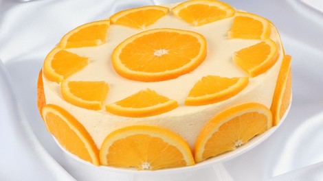 Najlepša božična torta, katere recept je NEVERJETNO enostaven!