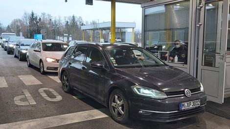 Med prazniki bo poostren nadzor pri prestopu meja tako v Sloveniji kot v Evropi