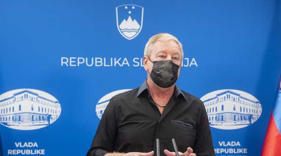 Štrukelj: Novi sev koronovirusa bistveno ne vpliva na učinkovitost obstoječih cepiv proti covidu-19 (foto: Bor Slana/STA)