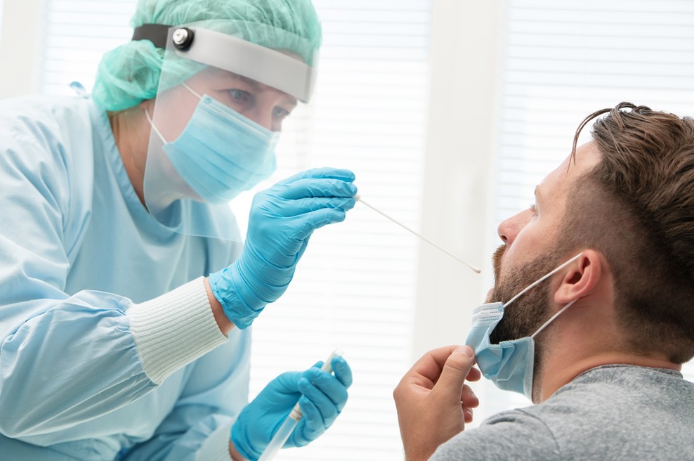 V torek začetek množičnega brezplačnega hitrega testiranja v 13 krajih (foto: Shutterstock)