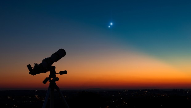 
                            Danes bomo priča astronomskemu pojavu, ki se je nazadnje zgodil pred 400 leti (foto: Shutterstock)
