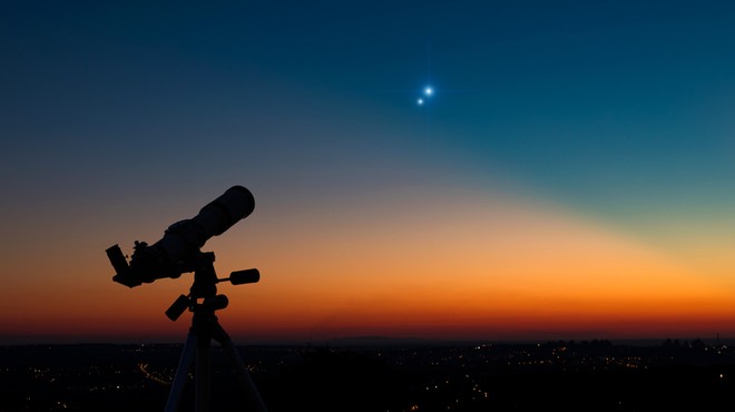 Danes bomo priča astronomskemu pojavu, ki se je nazadnje zgodil pred 400 leti (foto: Shutterstock)