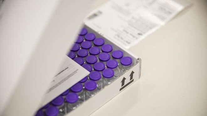 Pfizerjevo cepivo proti covidu-19 že na poti v države EU (foto: Pfizer)