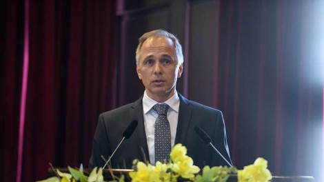 Rajko Knez: Če hočeš imeti šibko ustavno sodišče, ga preobremeniš