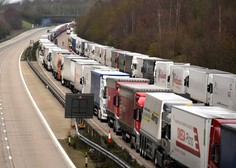 Britanci med tovornjakarji, ki čakajo na prehod v Francijo, potrdili 36 okuženih