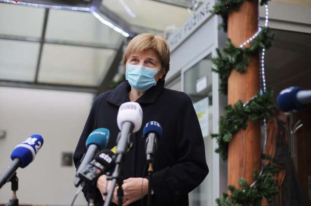 Marija Magajne: Cepljenje nas navdaja z upanjem, da smo na začetku konca epidemije (foto: STA/Daniel Novakovič)