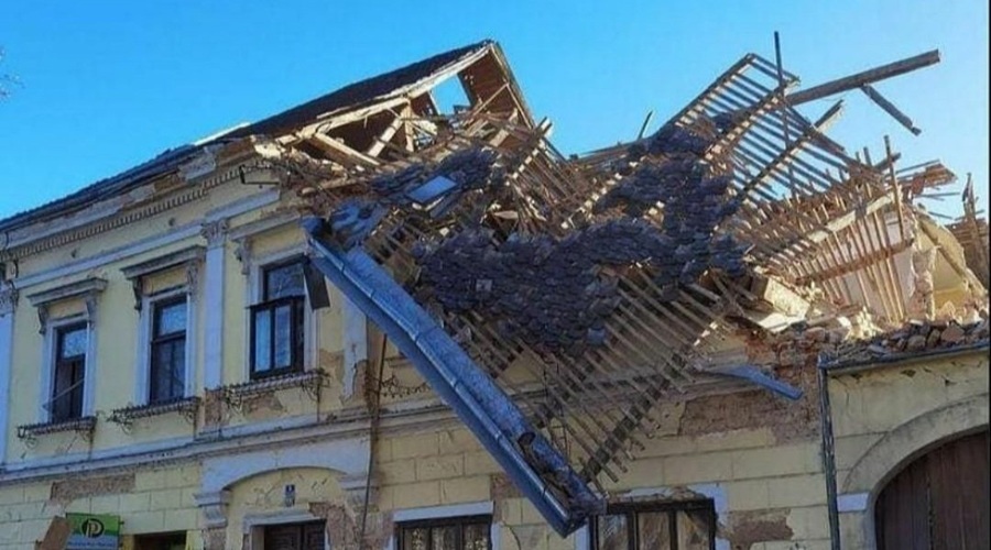Posledice hudega potresa na Hrvaškem (foto in video) (foto: Twitter)