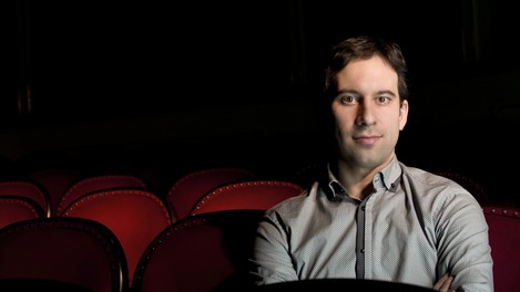 Simon Krečič: ”Kreativni umetnik, ki je predan svojemu poklicu, ni nikoli brez dela.”