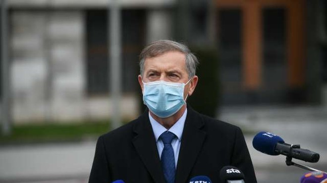 Zaradi okužb v DZ-ju Erjavec razmišlja o začasnem umiku kandidature za predsednika vlade (foto: Nebojša Tejić/STA)