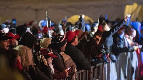 V streljanju v ameriškem kongresu ranjena ženska podlegla ranam