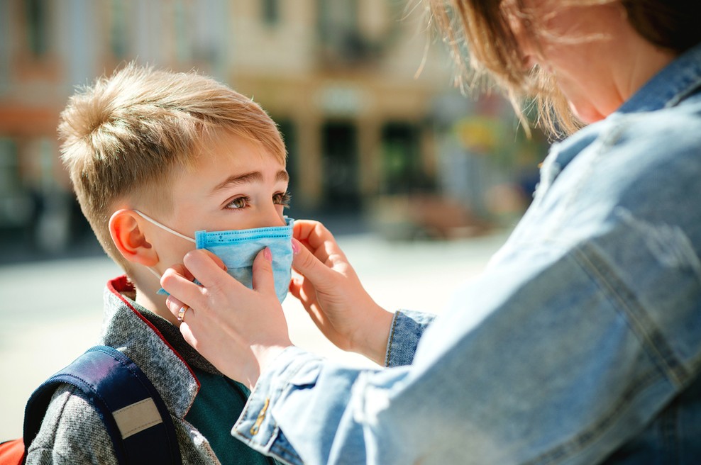 Janša danes s šolniki o morebitnem začetku šole za najmlajše naslednji teden (foto: Shutterstock)