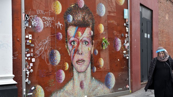 Mineva pet let, odkar se je poslovil človek tisočerih obrazov David Bowie (foto: profimedia)
