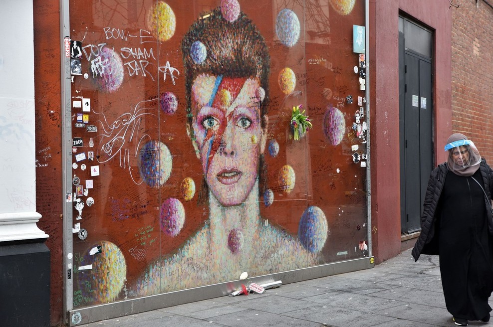 Mineva pet let, odkar se je poslovil človek tisočerih obrazov David Bowie (foto: profimedia)