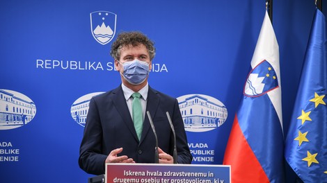 Petrovec: Po ugotovitvah inštituta do konca leta pri nas ni bilo angleške niti južnoafriške različice virusa