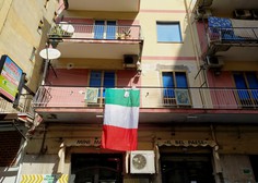 Razpad koalicije v Italiji, kjer razmišljajo o podaljšanju izrednih razmer do julija