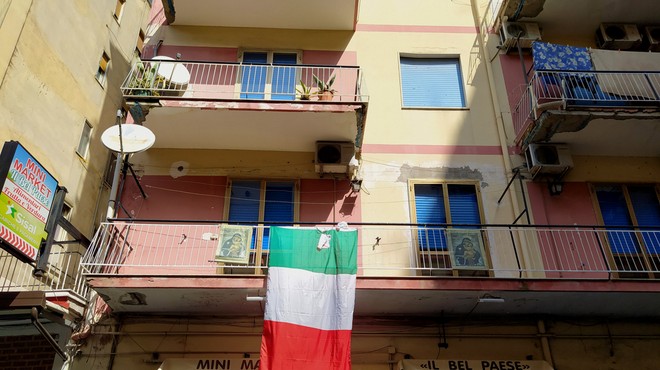 Razpad koalicije v Italiji, kjer razmišljajo o podaljšanju izrednih razmer do julija (foto: Shutterstock)