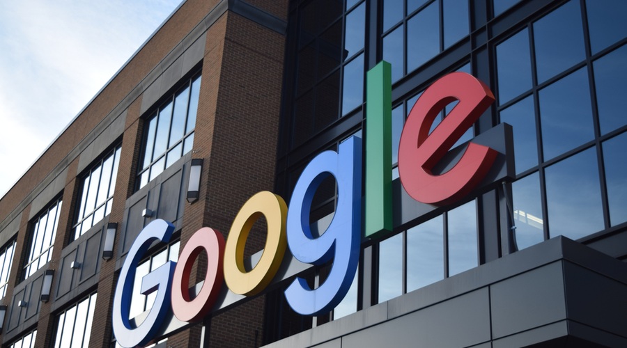 Trump poziva k umiritvi napetosti, Google bo začasno blokiral politične oglase (foto: Shutterstock)