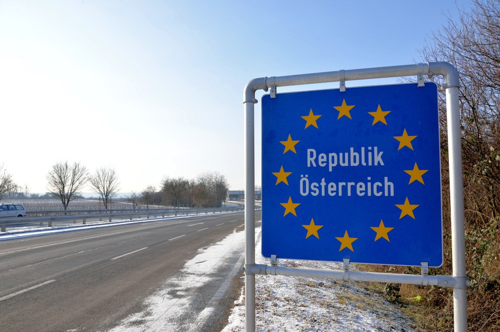 Za vstop v Avstrijo od petka obvezna registracija na spletu (foto: Shutterstock)