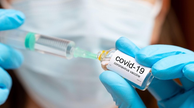 Ni še znano, ali cepljeni z mRNK cepivom lahko širijo virus ali ne (foto: profimedia)