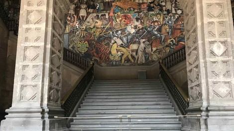 Umetniški inštitut v San Franciscu bi se rad iz finančne krize rešil s prodajo murala