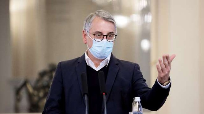 Poslanec Matjaž Han pozitiven na koronavirus, DZ naj bi o nezaupnici vseeno glasoval v sredo (foto: Daniel Novakovič/STA)