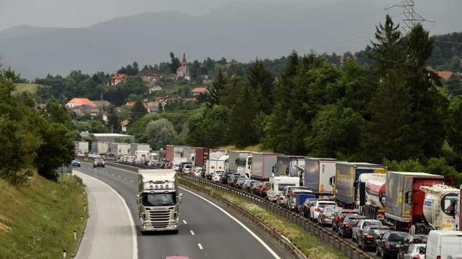 Dars se pripravlja na gradnjo tretjega pasu na štajerski avtocestni vpadnici v Ljubljano (foto: Tamino Petelinšek/STA)