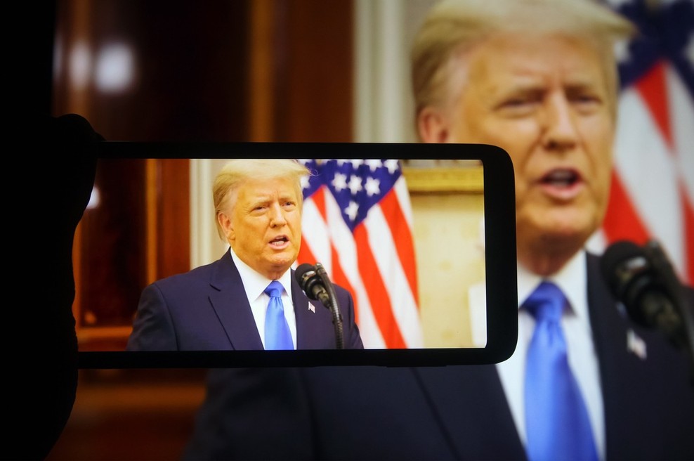 Biden bo prisegel kot 46. predsednik ZDA, Trump v poslovilnem videu novi vladi zaželel srečo (foto: Profimedia)