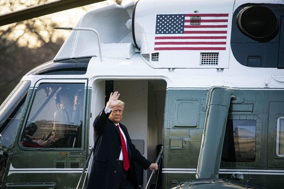Trump še zadnjič kot predsednik ZDA zapustil Belo hišo