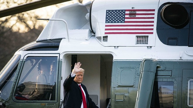 Trump še zadnjič kot predsednik ZDA zapustil Belo hišo (foto: Profimedia)
