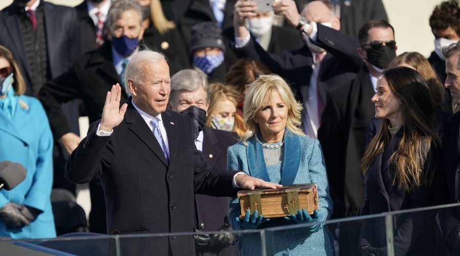 Joe Biden prisegel kot 46. predsednik ZDA (foto: Profimedia)