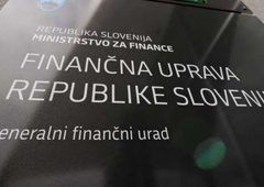 Furs pojasnjuje: takšni so pogoji za izplačilo predplačil za obnovo stanovanjskih objektov po ujmi