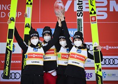 Slovenske smučarske skakalke prvič zmagale v ekipni tekmi svetovnega pokala
