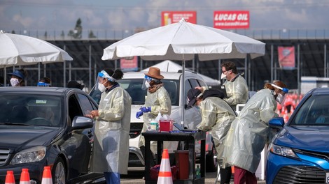 Epidemiološka slika v ZDA še vedno resna, čeprav se številke nekoliko umirjajo