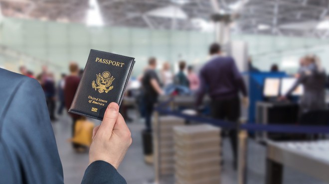 Biden podaljšuje prepoved potovanj v ZDA iz EU, tudi iz Slovenije (foto: Shutterstock)