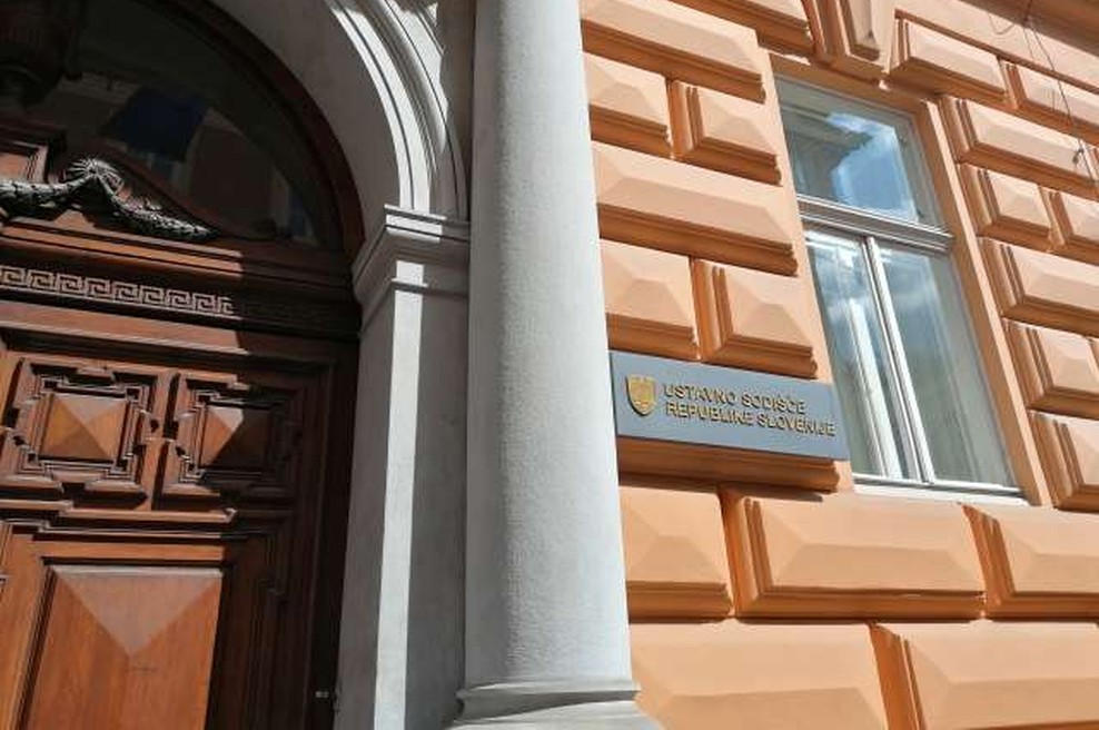 Ustavno sodišče do končne odločitve zadržalo določbo glede podaljševanja akreditacij visokošolskim zavodom (foto: Zlatko Midžić/STA)