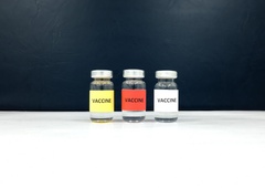 "Izbirajte, s katero vrsto cepiva se želite cepiti, na voljo pa je le kitajsko!"