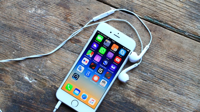 Apple poziva, da nemudoma poženete posodobitev na svojem iPhonu (foto: Shutterstock)