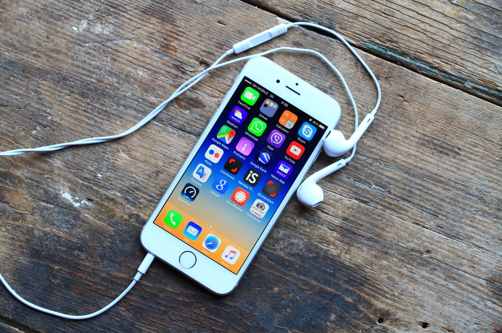 Apple poziva, da nemudoma poženete posodobitev na svojem iPhonu (foto: Shutterstock)